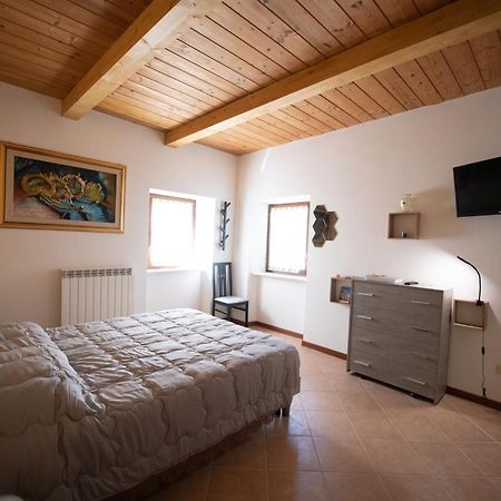 Affittacamere Casa Galie Comunanza Esterno foto