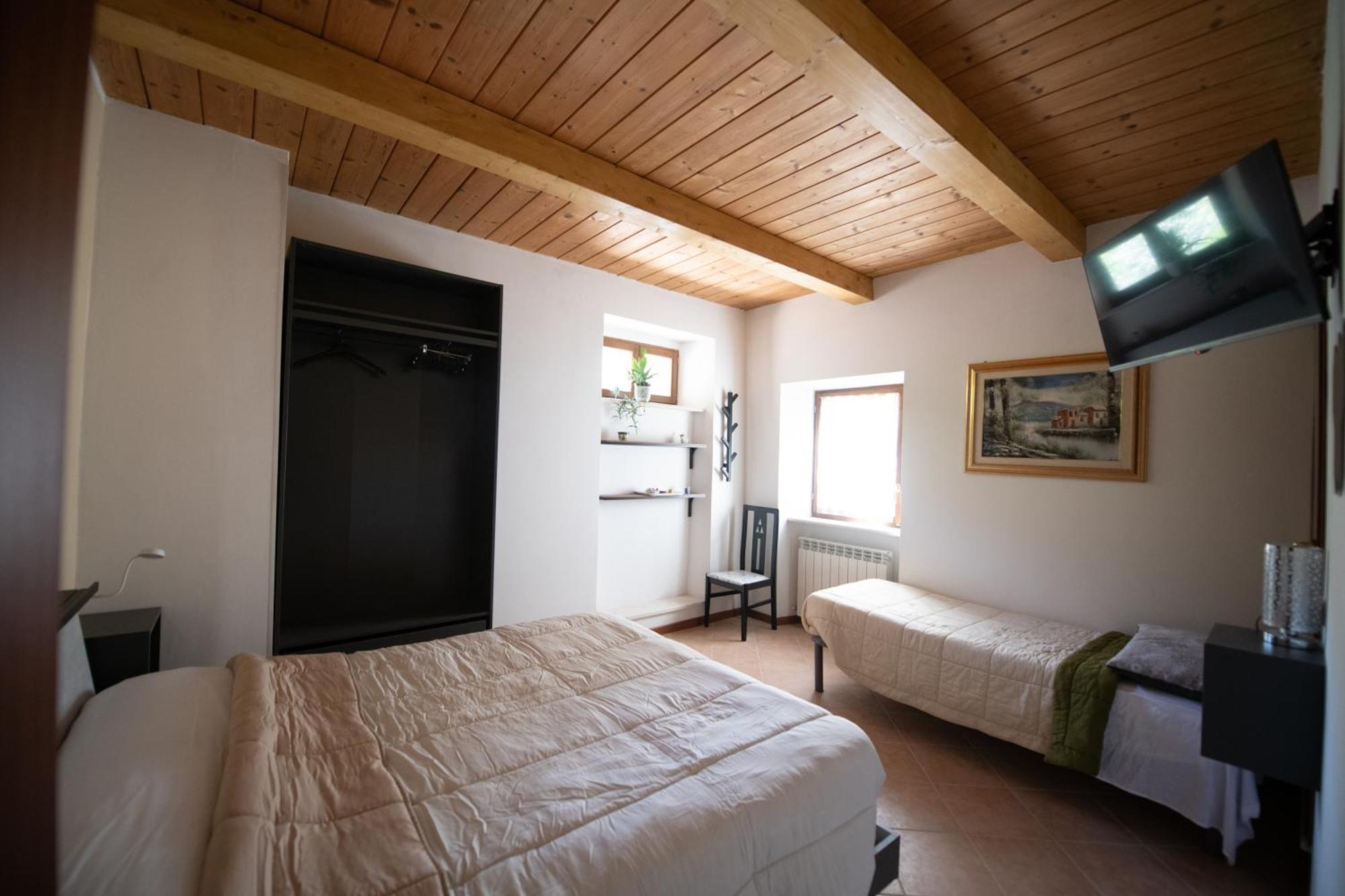 Affittacamere Casa Galie Comunanza Esterno foto
