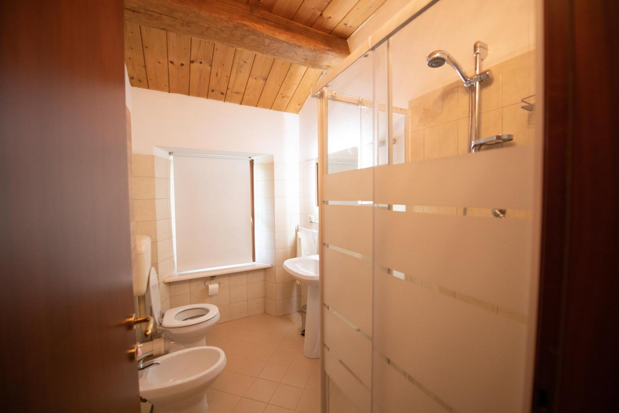 Affittacamere Casa Galie Comunanza Esterno foto